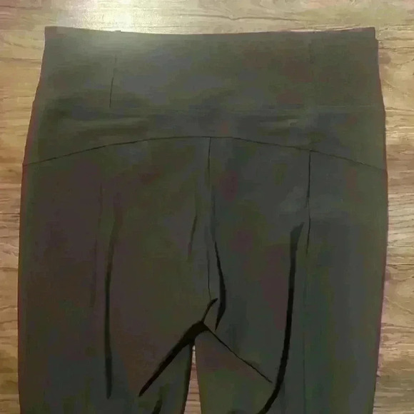 Athleta ladies stretch pant size Medium. - Picture 6 of 9